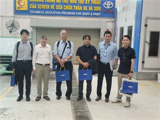 Trung tâm Công nghệ ô tô và Đào tạo lái xe (HaUI) làm việc với Trường dạy lái Ueno (Nhật Bản)